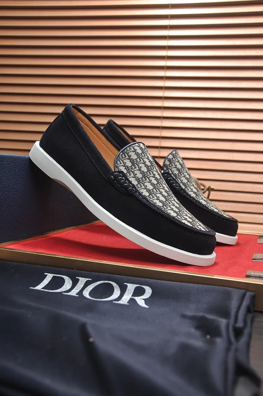 Men's shoes 💰520💶 [Dior] high-end goods Niuli original order quality Dior —🆘. Dior original order purchasing, high-end leather shoes, fabric: imported cowhide from Italy ➕ water-dyed cowhide/cowhide lining ➕ special original outsole, fine workmanship, real-life shooting 🎬 size: 38-45 (customized at 45)
